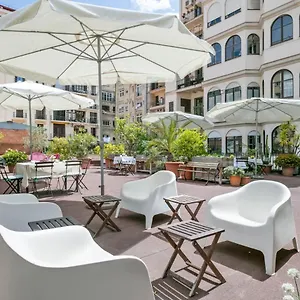 https://mihlton-barcelona.topbarcelonahotels.com