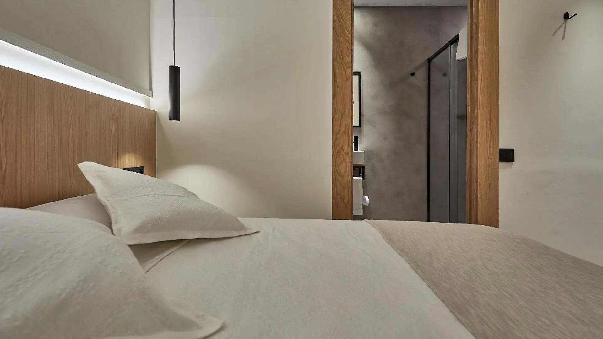 Penzion Ella Hostel Ramblas Barcelona