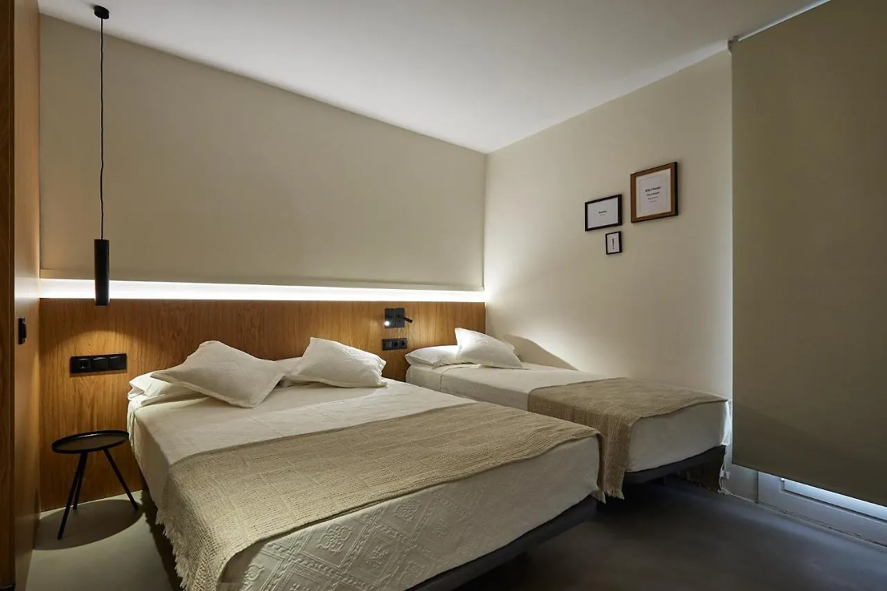 Pensjonat Ella Hostel Ramblas Barcelona Hiszpania
