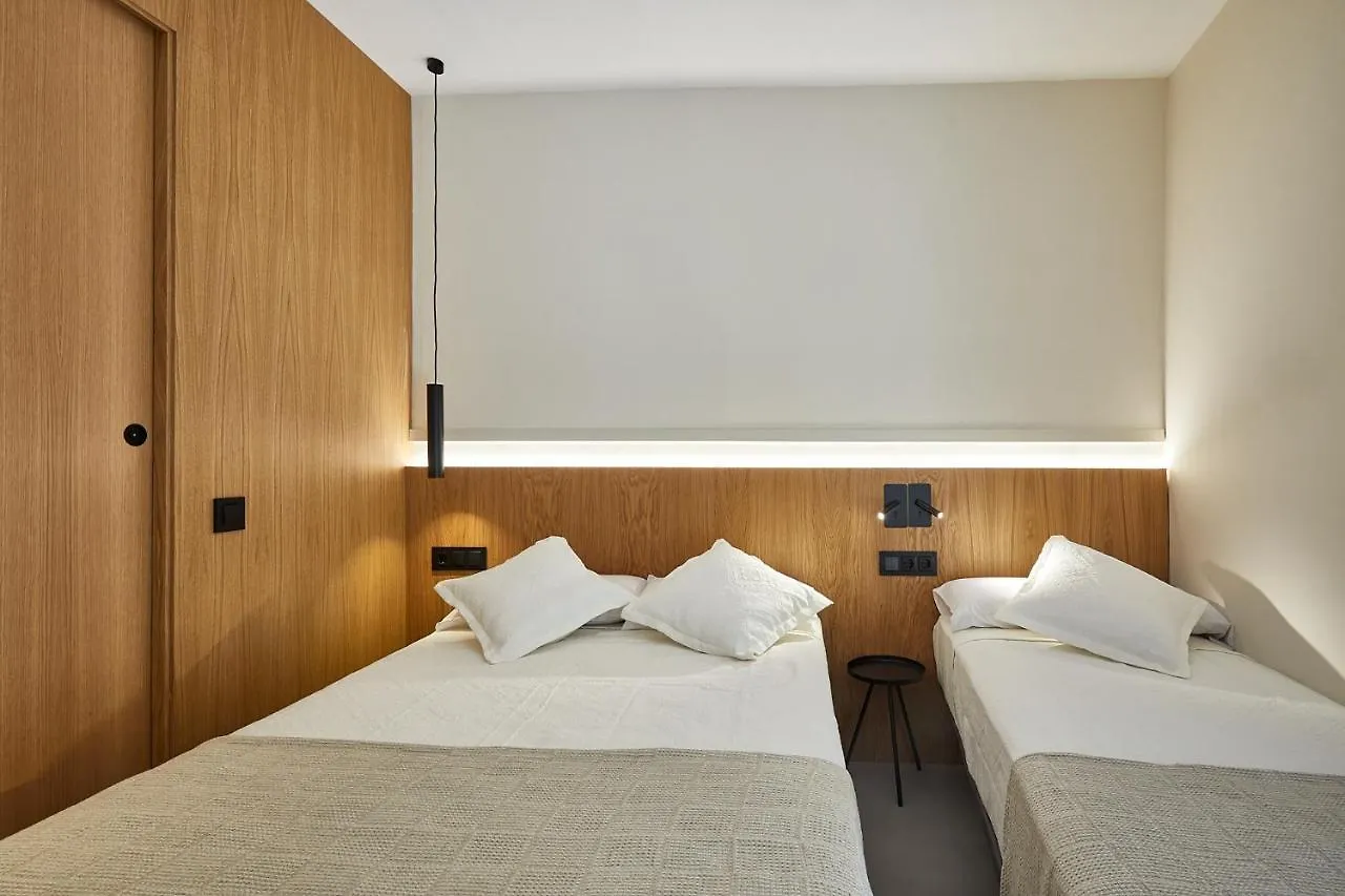 Ella Hostel Ramblas Barcelona