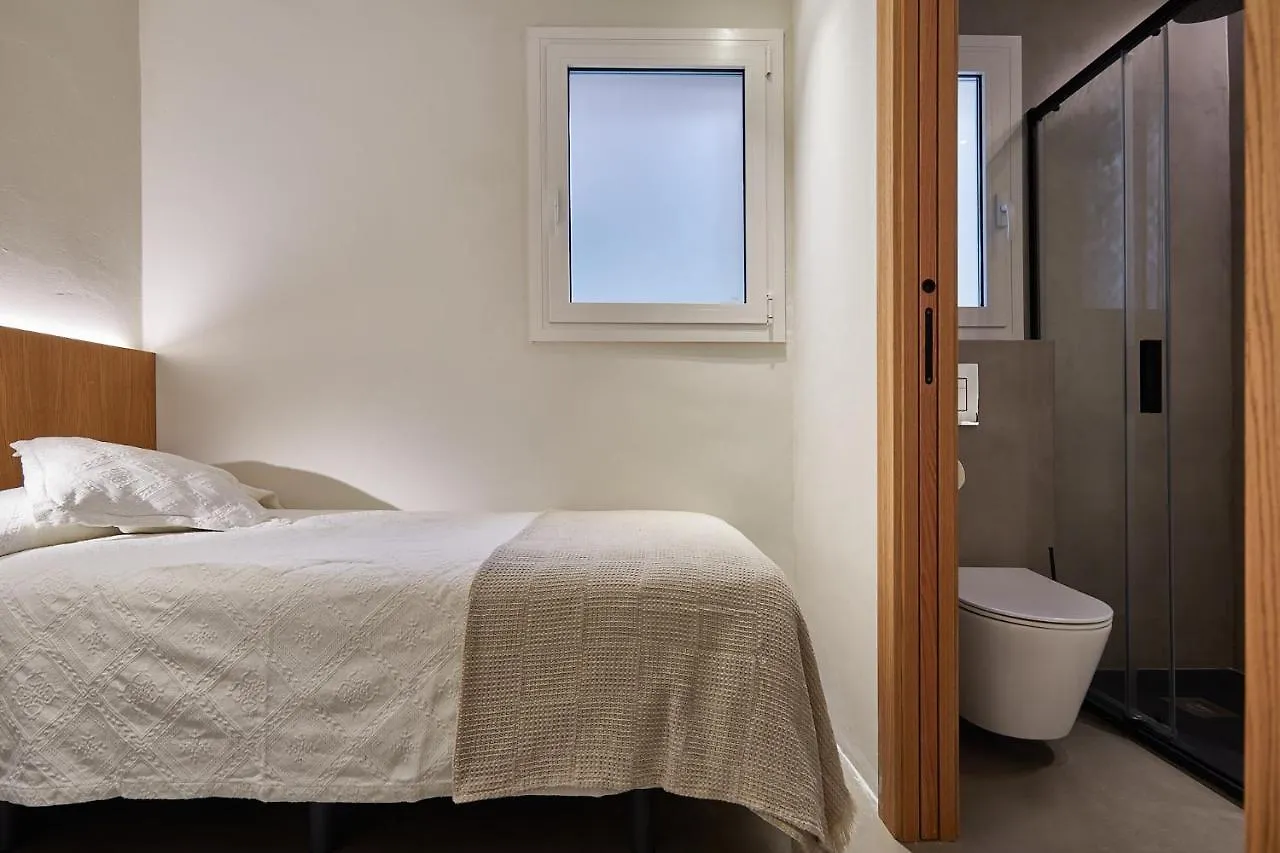 Ella Hostel Ramblas Barcelona Pensjonat